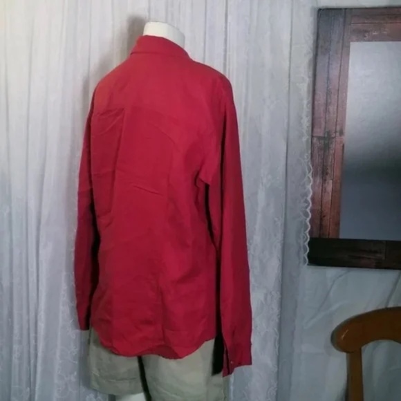 Liz Claiborne Lightweight Corduroy Button Down Shirt - Picture 3 of 6